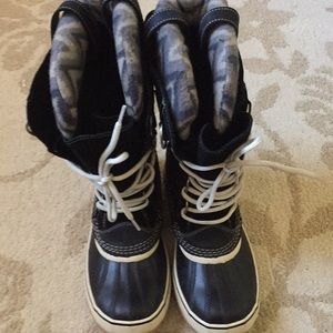 Sorel Joan of Arctic Knit ll 9.5 Black boot